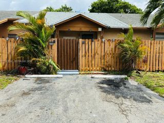 6755 NW 187th Ter, Hialeah, FL 33015