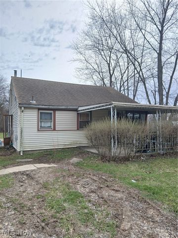 4387 Burkey Road, Austintown, OH 44515