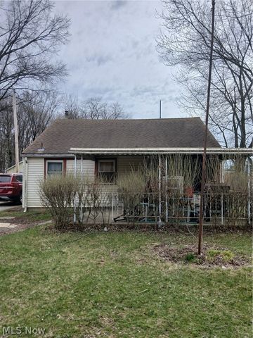 4387 Burkey Road, Austintown, OH 44515