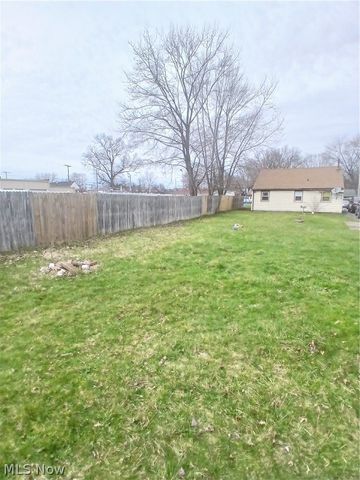 4387 Burkey Road, Austintown, OH 44515