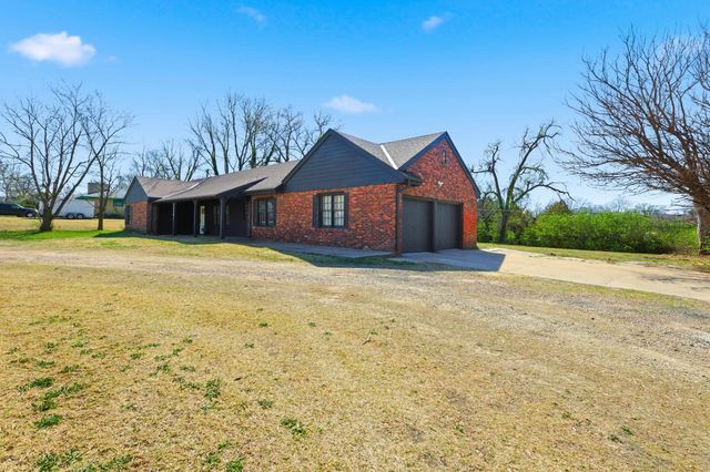 2241 N Belmont, Wichita, KS 67220