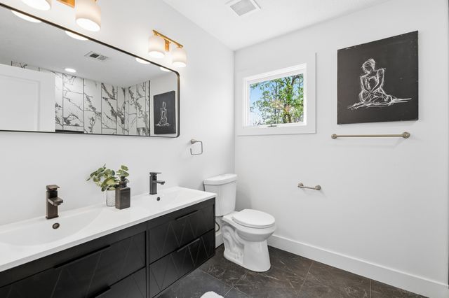 2241 N Belmont, Wichita, KS 67220