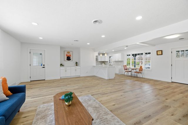 2241 N Belmont, Wichita, KS 67220