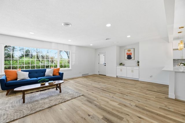 2241 N Belmont, Wichita, KS 67220