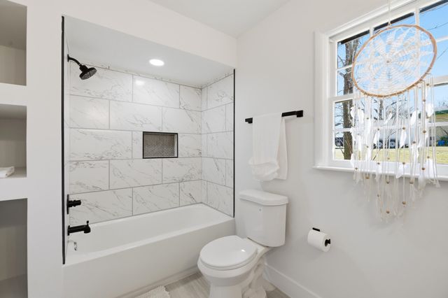 2241 N Belmont, Wichita, KS 67220