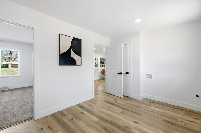 2241 N Belmont, Wichita, KS 67220