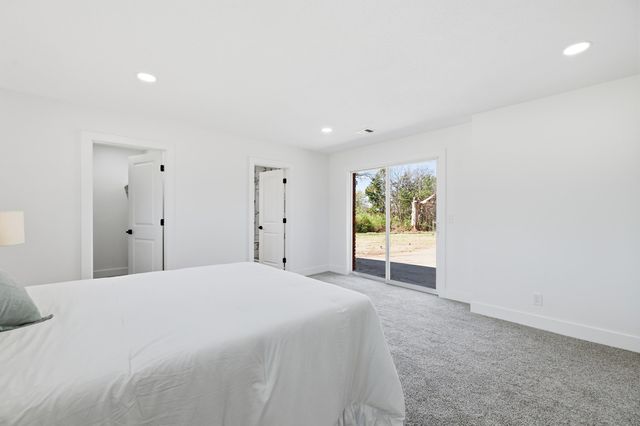 2241 N Belmont, Wichita, KS 67220