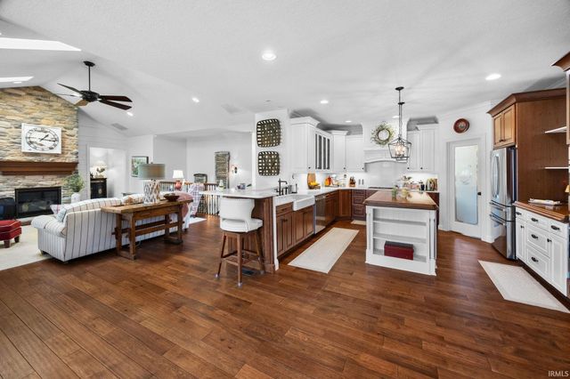 1570 Rosco Drive, West Lafayette, IN 47906