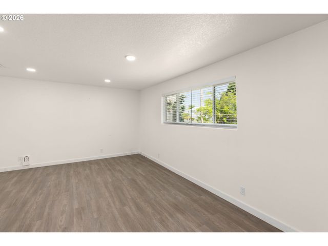 4815 Sw 202ND Ave, Beaverton, OR 97078