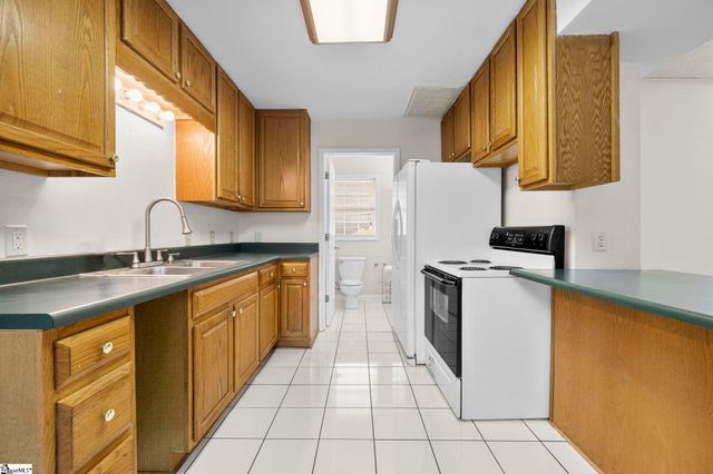 1313 N Parker Road, Greenville, SC 29609
