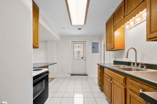 1313 N Parker Road, Greenville, SC 29609