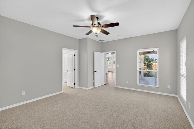 237 Meadowlakes DR, Meadowlakes, TX 78654