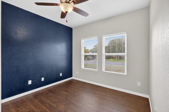 237 Meadowlakes DR, Meadowlakes, TX 78654