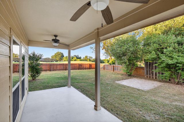 237 Meadowlakes DR, Meadowlakes, TX 78654