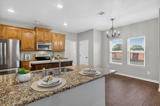 237 Meadowlakes DR, Meadowlakes, TX 78654
