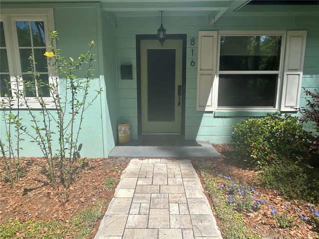 816 NE 9TH AVENUE, Gainesville, FL 32601