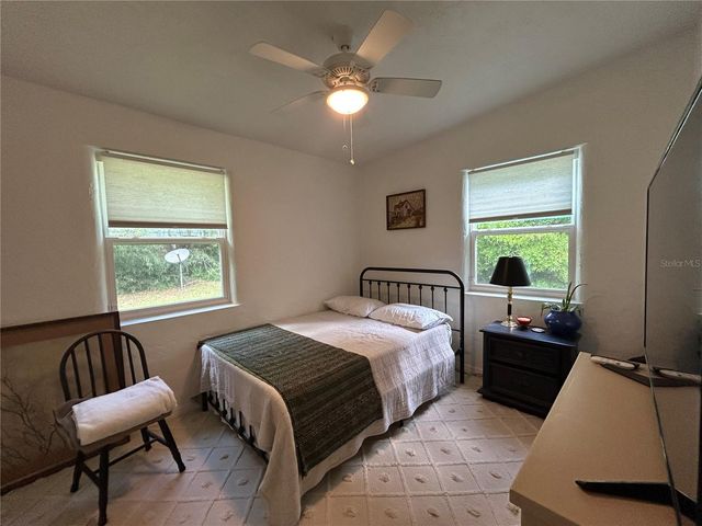 816 NE 9TH AVENUE, Gainesville, FL 32601