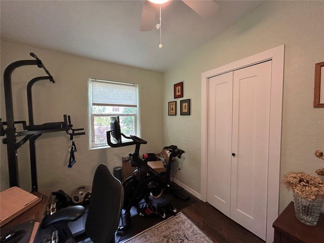 816 NE 9TH AVENUE, Gainesville, FL 32601