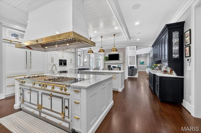 39 Countryside Lane, St Louis, MO 63131