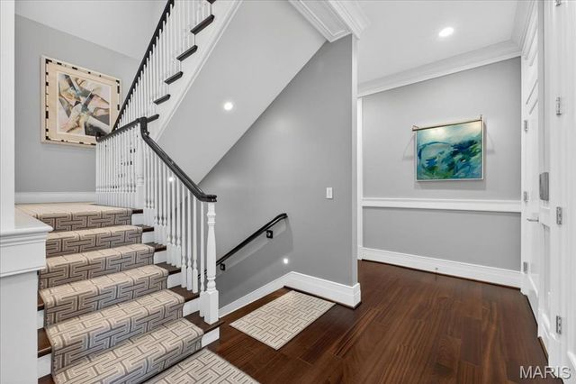 39 Countryside Lane, St Louis, MO 63131