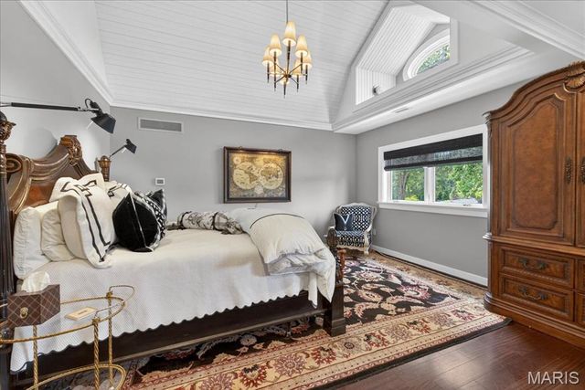39 Countryside Lane, St Louis, MO 63131