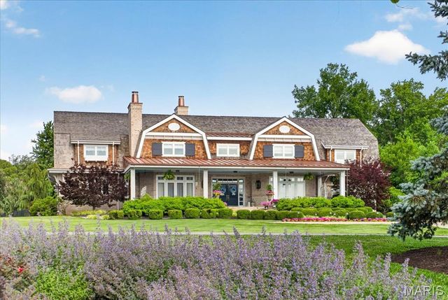 39 Countryside Lane, St Louis, MO 63131