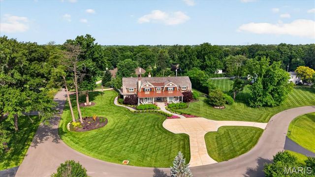 39 Countryside Lane, St Louis, MO 63131