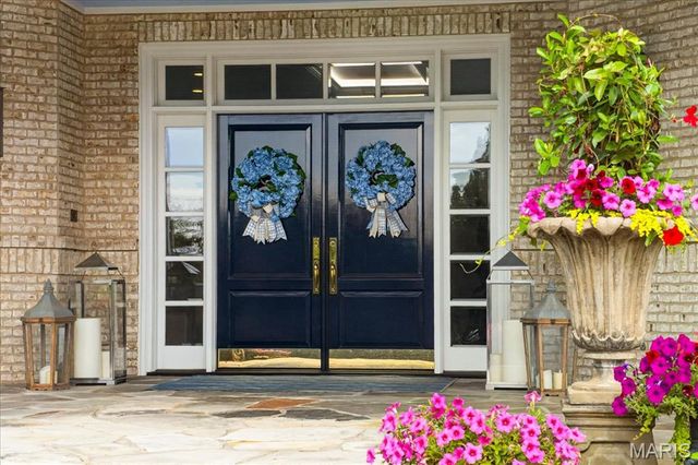 39 Countryside Lane, St Louis, MO 63131