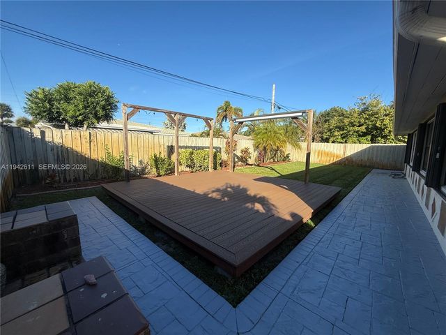 1721 NE 48th Ct, Fort Lauderdale, FL 33334