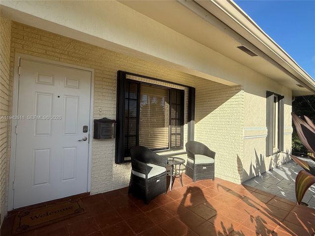 1721 NE 48th Ct, Fort Lauderdale, FL 33334