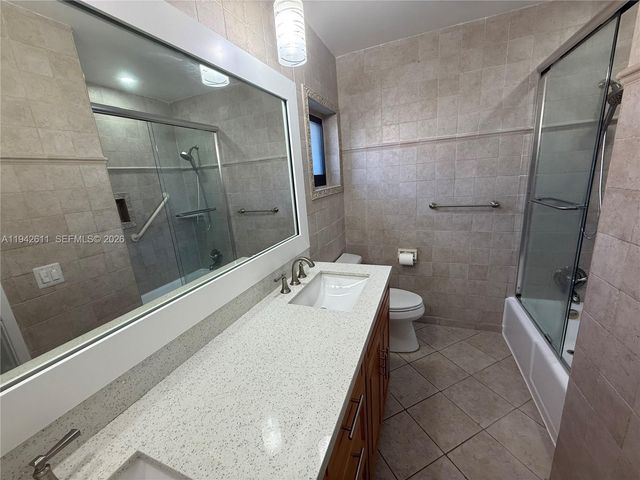 1721 NE 48th Ct, Fort Lauderdale, FL 33334