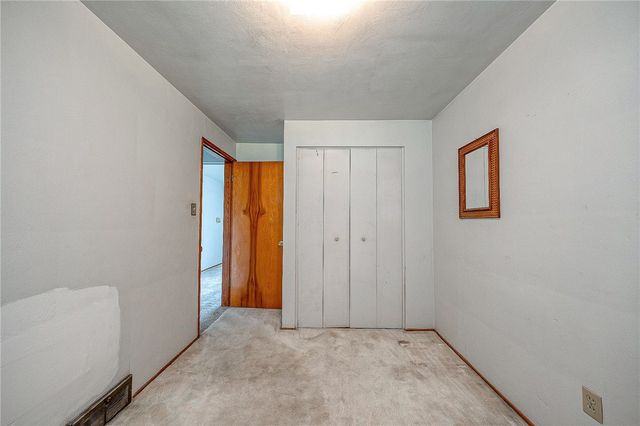 563 MEADOWVALE DRIVE, Harmar, PA 15024