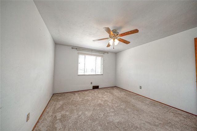 563 MEADOWVALE DRIVE, Harmar, PA 15024