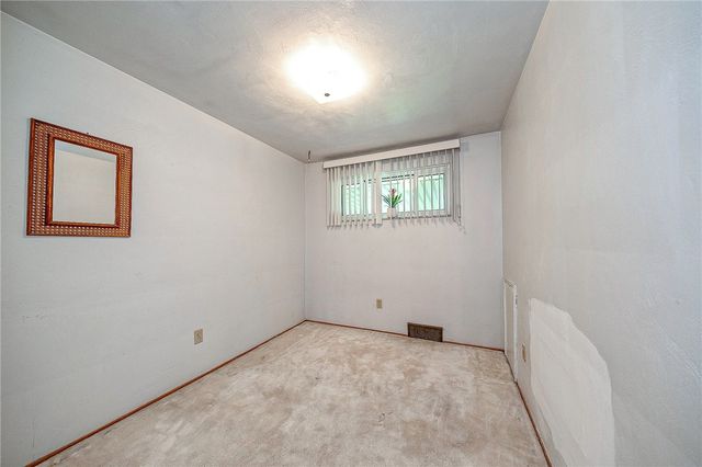 563 MEADOWVALE DRIVE, Harmar, PA 15024