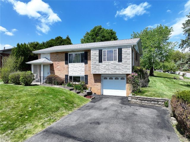 563 MEADOWVALE DRIVE, Harmar, PA 15024