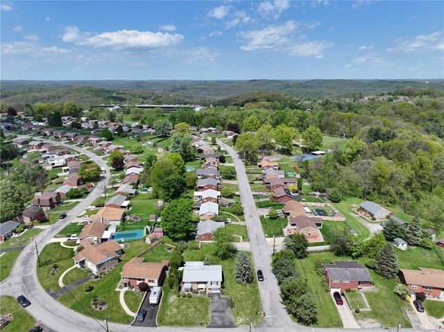 563 MEADOWVALE DRIVE, Harmar, PA 15024