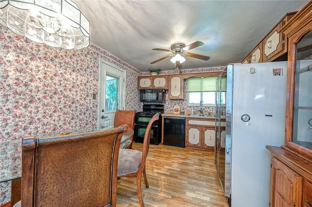 563 MEADOWVALE DRIVE, Harmar, PA 15024