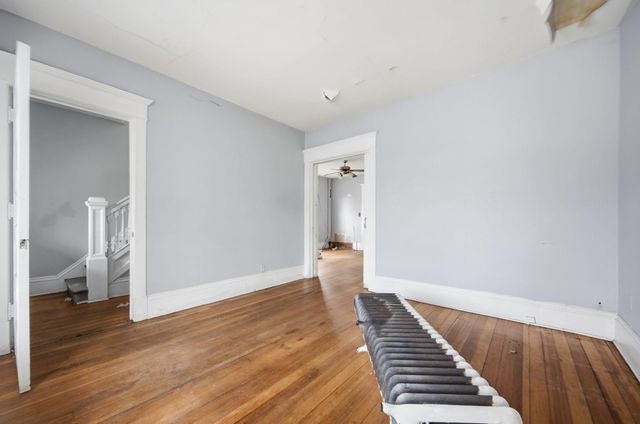 658 Edmund Avenue, Saint Paul, MN 55104