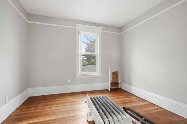 658 Edmund Avenue, Saint Paul, MN 55104