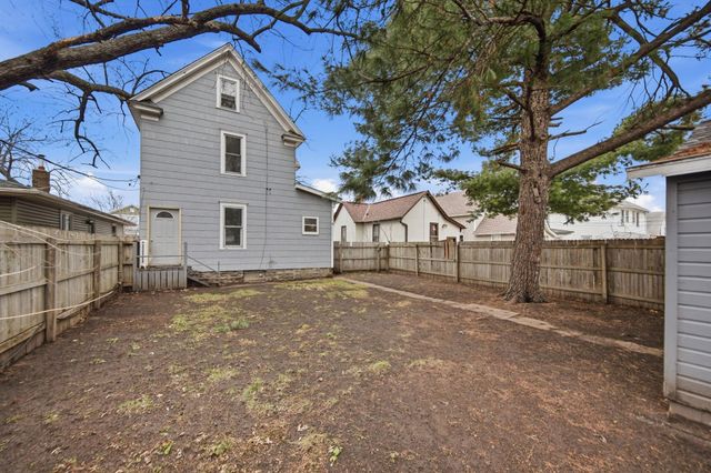 658 Edmund Avenue, Saint Paul, MN 55104