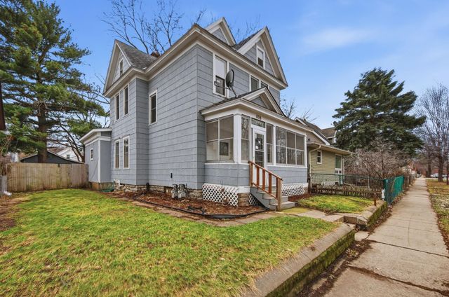 658 Edmund Avenue, Saint Paul, MN 55104