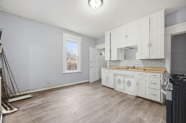 658 Edmund Avenue, Saint Paul, MN 55104