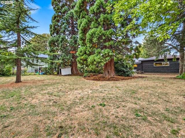 11425 Sw GREENBURG Rd, Tigard, OR 97223
