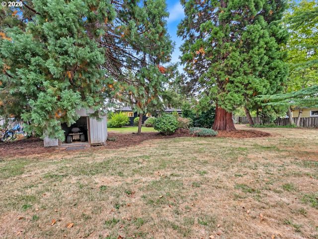 11425 Sw GREENBURG Rd, Tigard, OR 97223