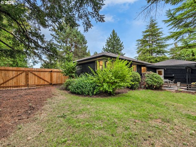 11425 Sw GREENBURG Rd, Tigard, OR 97223