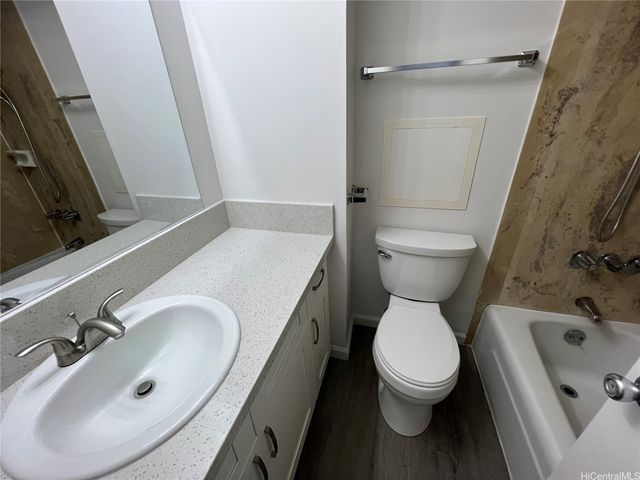 1545 Liona Street 204, Honolulu, HI 96814