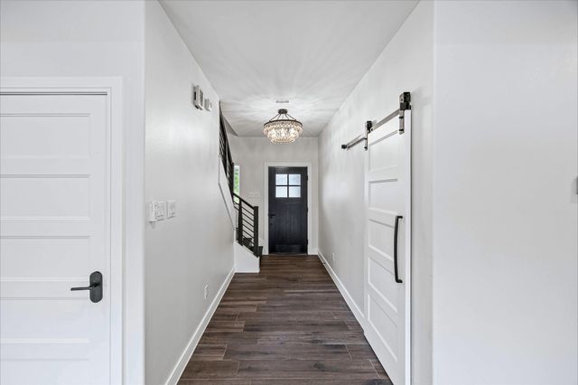 87 Dawns Edge Drive, Montgomery, TX 77356