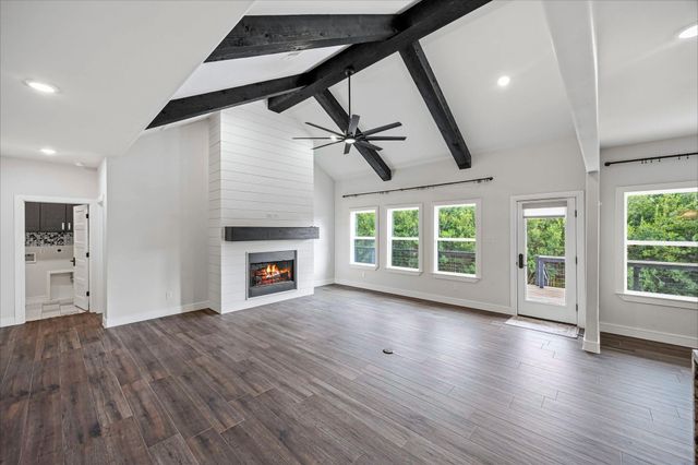 87 Dawns Edge Drive, Montgomery, TX 77356