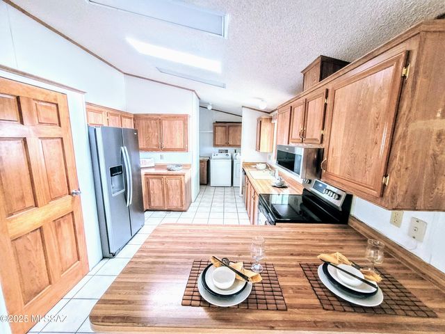 2360 S Double O Place, Tucson, AZ 85713