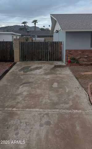 3931 E DESERT COVE Avenue, Phoenix, AZ 85028